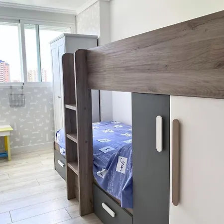 Cozy Poniente 5 Min From The شقة بينايدورم