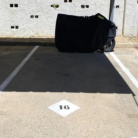 Cozy Poniente 5 Min From The 公寓