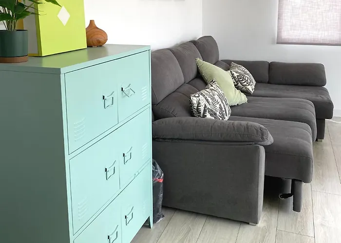 Cozy Poniente 5 Min From The 公寓